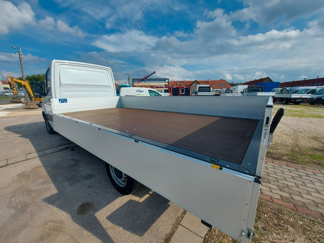 Mercedes-Benz Sprinter 315Pritsche - Dodávka valník: obrázok 3 Mercedes-Benz Sprinter 315Pritsche - Dodávka valník: obrázok 3