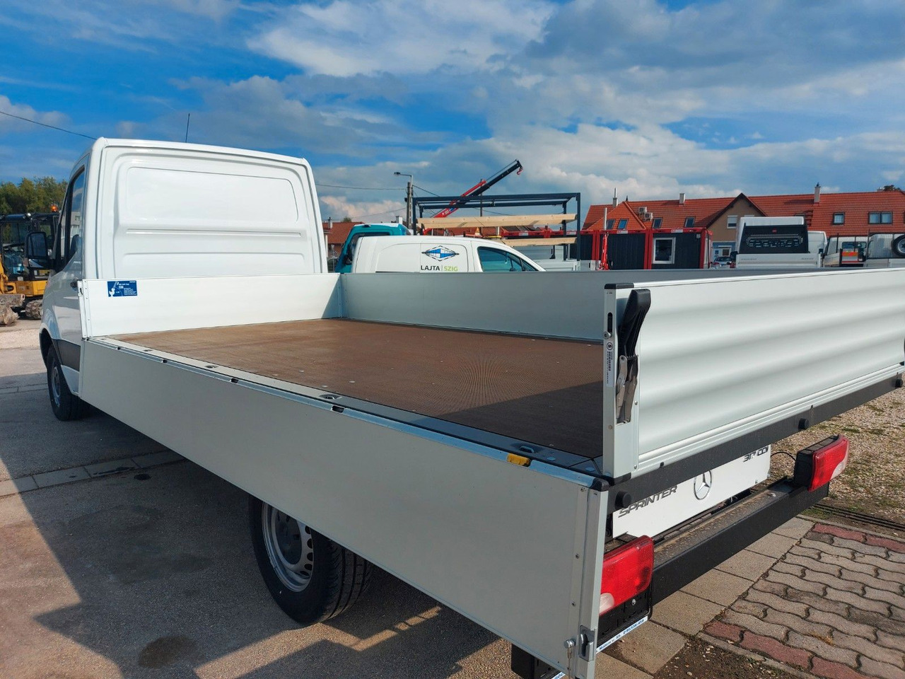 Mercedes-Benz Sprinter 315Pritsche - Dodávka valník: obrázok 4 Mercedes-Benz Sprinter 315Pritsche - Dodávka valník: obrázok 4