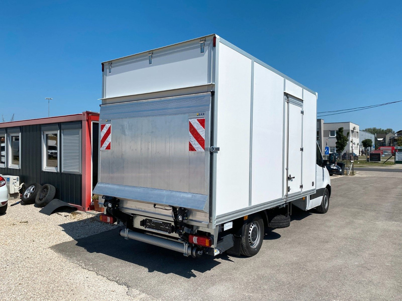 Mercedes-Benz Sprinter 317 Koffer+LBW - Dodávka skriňová nadstavba: obrázok 5 Mercedes-Benz Sprinter 317 Koffer+LBW - Dodávka skriňová nadstavba: obrázok 5