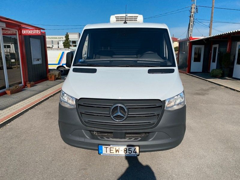 Mercedes-Benz Sprinter III Kasten FWD 211/215 CDI FWD L2 - Chladiarenská dodávka: obrázok 1 Mercedes-Benz Sprinter III Kasten FWD 211/215 CDI FWD L2 - Chladiarenská dodávka: obrázok 1