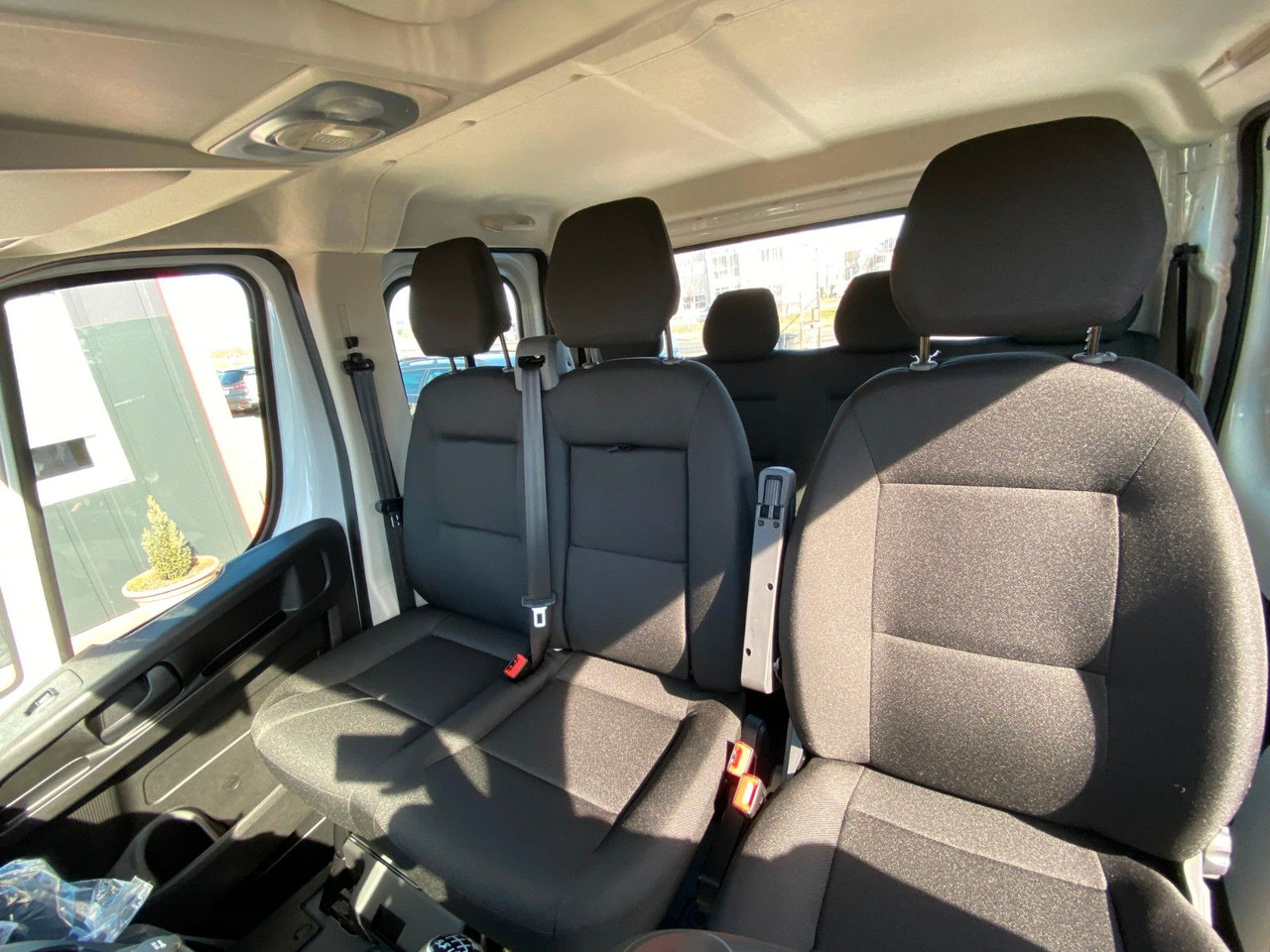 Peugeot BOXER CHDC L4 HEAVY PRITSCHE - Dodávka valník, Dodávkа s dvojitou kabínou: obrázok 4 Peugeot BOXER CHDC L4 HEAVY PRITSCHE - Dodávka valník, Dodávkа s dvojitou kabínou: obrázok 4