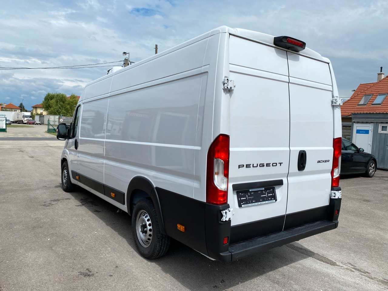 Peugeot Boxer Kasten Hochraum 435 L4H2 BlueHDi 140 Peugeot Boxer Kühlkasten 435 L4H2 BlueHDi 140 - Furgon: obrázok 4 Peugeot Boxer Kasten Hochraum 435 L4H2 BlueHDi 140 Peugeot Boxer Kühlkasten 435 L4H2 BlueHDi 140 - Furgon: obrázok 4