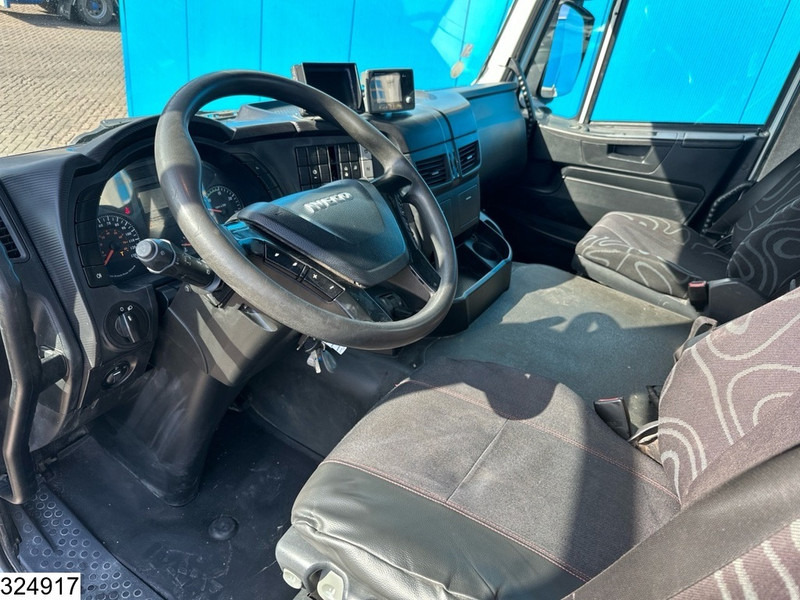 Iveco Trakker 8x4, EURO 6, Palfinger, Remote - Valníkový/ Plošinový nákladný automobil, Auto s hydraulickou rukou: obrázok 5 Iveco Trakker 8x4, EURO 6, Palfinger, Remote - Valníkový/ Plošinový nákladný automobil, Auto s hydraulickou rukou: obrázok 5