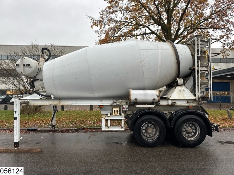 Liebherr Betonmixer Liebherr 10m3 - Náves s domiešavačom: obrázok 2 Liebherr Betonmixer Liebherr 10m3 - Náves s domiešavačom: obrázok 2