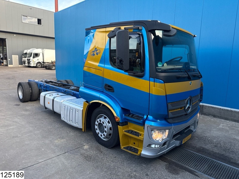 Mercedes-Benz Actros 1843 EURO 6, PTO, Standairco - Podvozek s kabinou: obrázok 2 Mercedes-Benz Actros 1843 EURO 6, PTO, Standairco - Podvozek s kabinou: obrázok 2
