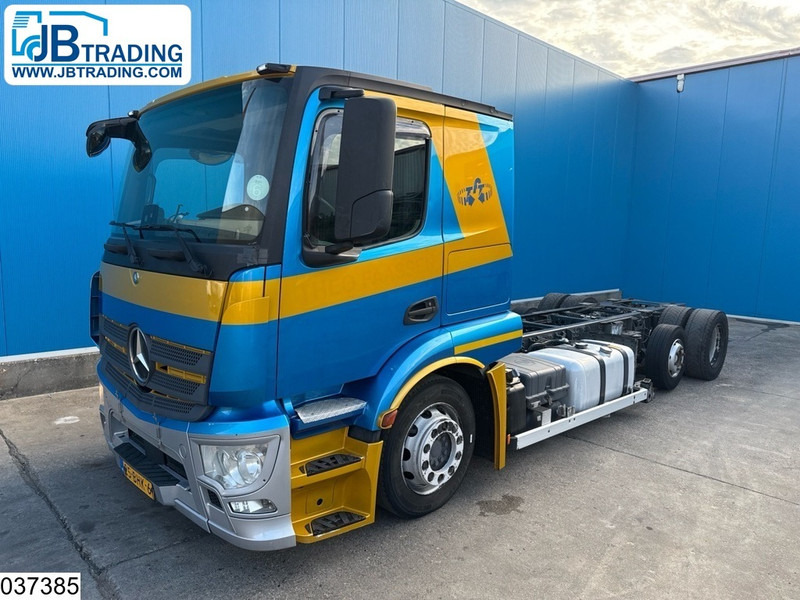 Mercedes-Benz Actros 2443 6x2, EURO 6, PTO, Standairco - Podvozek s kabinou: obrázok 1 Mercedes-Benz Actros 2443 6x2, EURO 6, PTO, Standairco - Podvozek s kabinou: obrázok 1