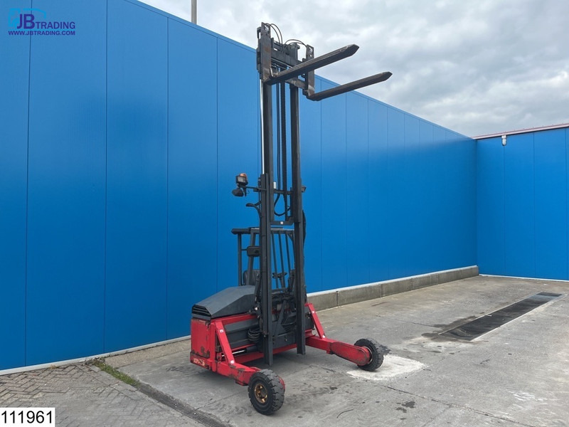 Moffett M4 20.3 3x3, H 3,90 mtr, 2000 KG - Závesný vysokozdvižný vozík: obrázok 1 Moffett M4 20.3 3x3, H 3,90 mtr, 2000 KG - Závesný vysokozdvižný vozík: obrázok 1