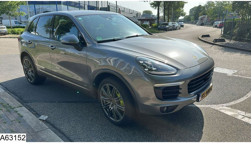 Porsche Cayenne Cayenne S E-Hybrid - Automobil: obrázok 2 Porsche Cayenne Cayenne S E-Hybrid - Automobil: obrázok 2