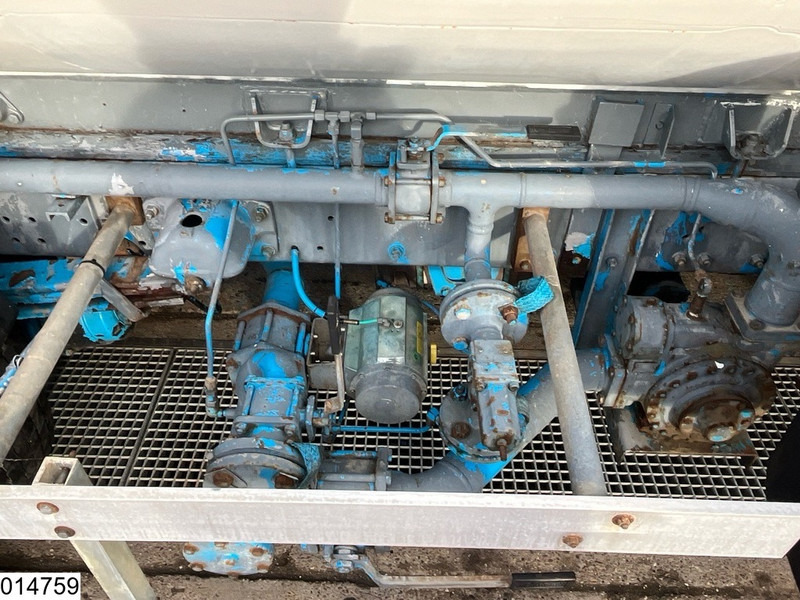 Renault Premium 210 19010 Liter, LPG GPL, Gastank, Steel suspension - Cisternové vozidlo: obrázok 5 Renault Premium 210 19010 Liter, LPG GPL, Gastank, Steel suspension - Cisternové vozidlo: obrázok 5