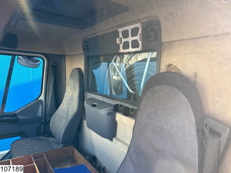 Renault Premium 270 13390 Liter, 4 Comp, Handgeschakeld, Fuel - Cisternové vozidlo: obrázok 5 Renault Premium 270 13390 Liter, 4 Comp, Handgeschakeld, Fuel - Cisternové vozidlo: obrázok 5