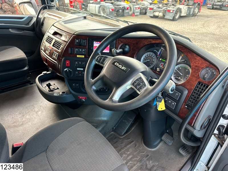 DAF XF 460 6x2, EURO 6, RHD, PTO, ACC - Ťahač: obrázok 5 DAF XF 460 6x2, EURO 6, RHD, PTO, ACC - Ťahač: obrázok 5