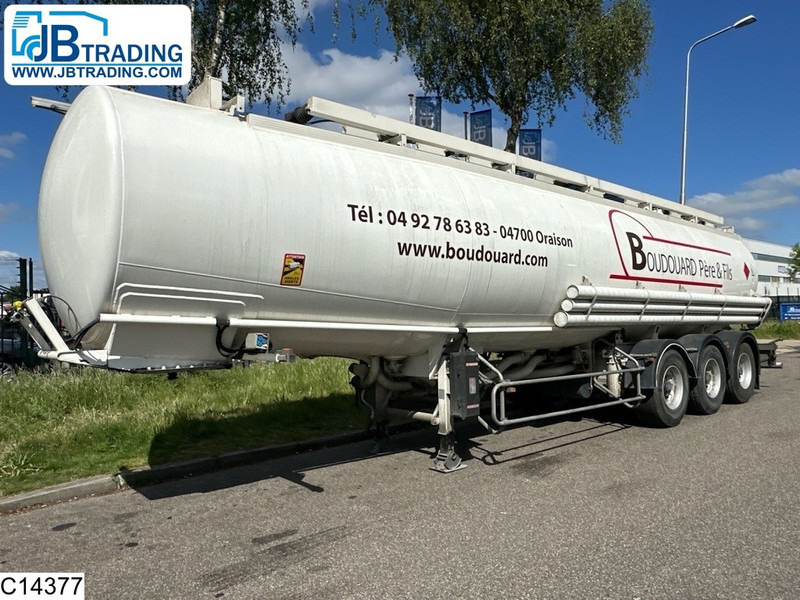 Trailor Fuel 40012 Liter, 9 Compartimenten - Cisternový náves: obrázok 1 Trailor Fuel 40012 Liter, 9 Compartimenten - Cisternový náves: obrázok 1