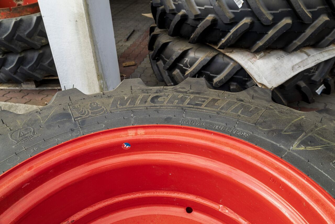 Michelin 440/65 R24 UND 540/65 R34 MULTIBIB - Pneumatika pre Traktor: obrázok 2 Michelin 440/65 R24 UND 540/65 R34 MULTIBIB - Pneumatika pre Traktor: obrázok 2
