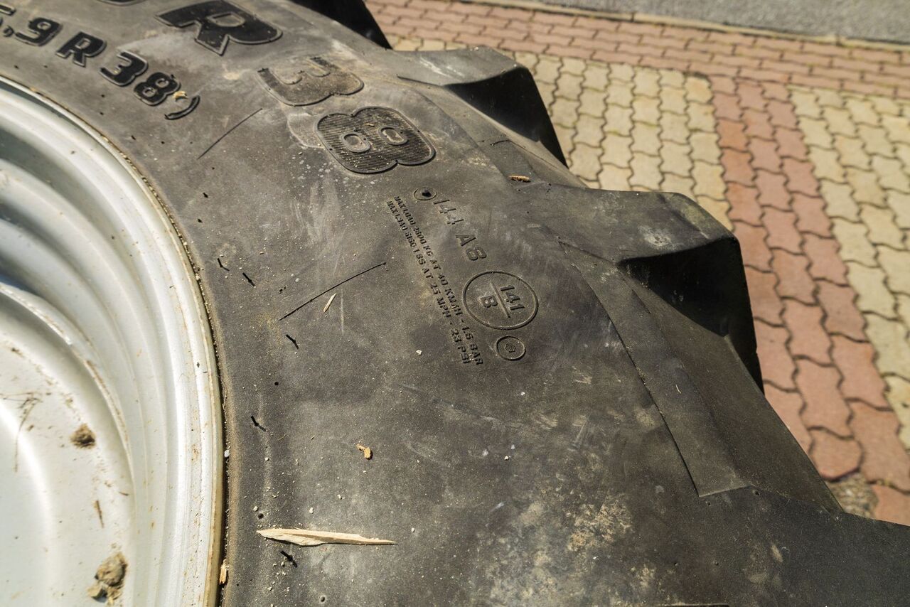 Trelleborg 420/85 R38 TM600 /16,9 R38 - Pneumatiky a disky pre Traktor: obrázok 3 Trelleborg 420/85 R38 TM600 /16,9 R38 - Pneumatiky a disky pre Traktor: obrázok 3