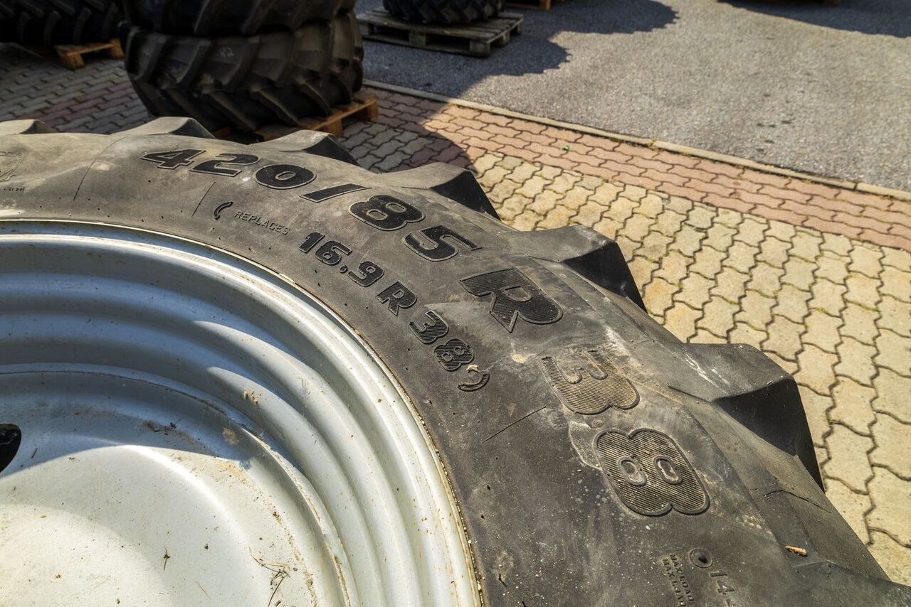 Trelleborg 420/85 R38 TM600 /16,9 R38 - Pneumatiky a disky pre Traktor: obrázok 2 Trelleborg 420/85 R38 TM600 /16,9 R38 - Pneumatiky a disky pre Traktor: obrázok 2