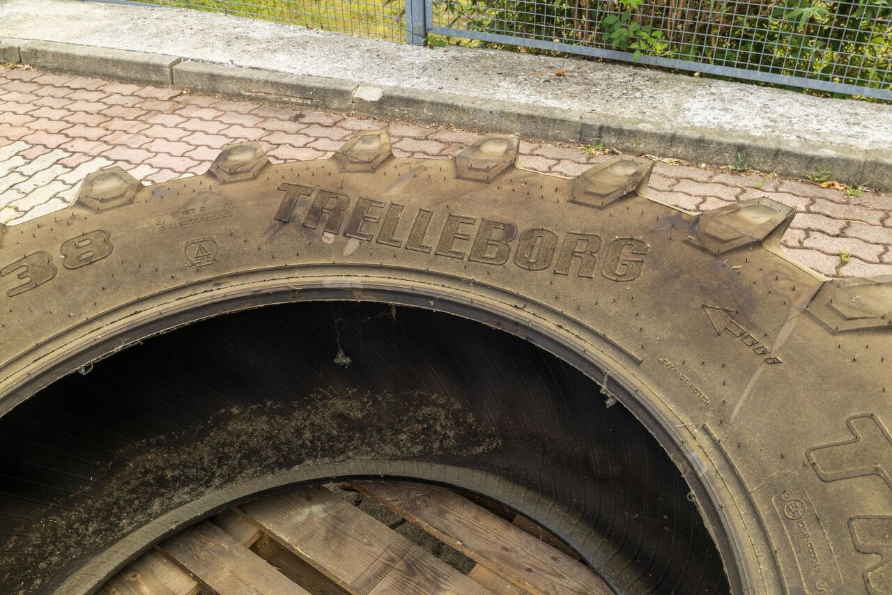Trelleborg 650/65 R38 TM800 - Pneumatiky a disky pre Traktor: obrázok 4 Trelleborg 650/65 R38 TM800 - Pneumatiky a disky pre Traktor: obrázok 4