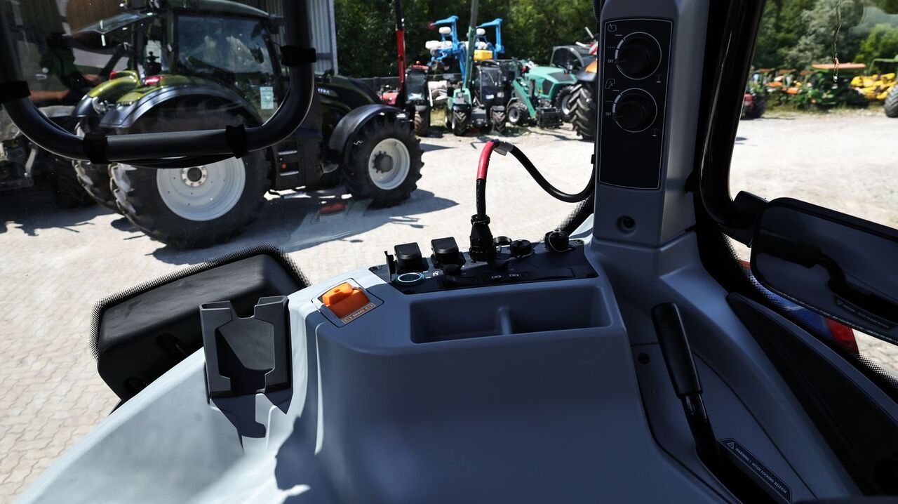 Traktor Valtra T175e Direct: obrázok 20 Traktor Valtra T175e Direct: obrázok 20