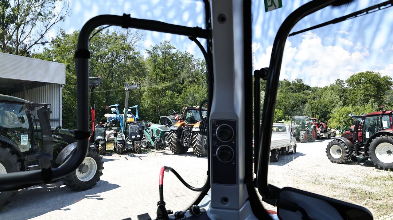 Traktor Valtra T175e Direct: obrázok 24 Traktor Valtra T175e Direct: obrázok 24
