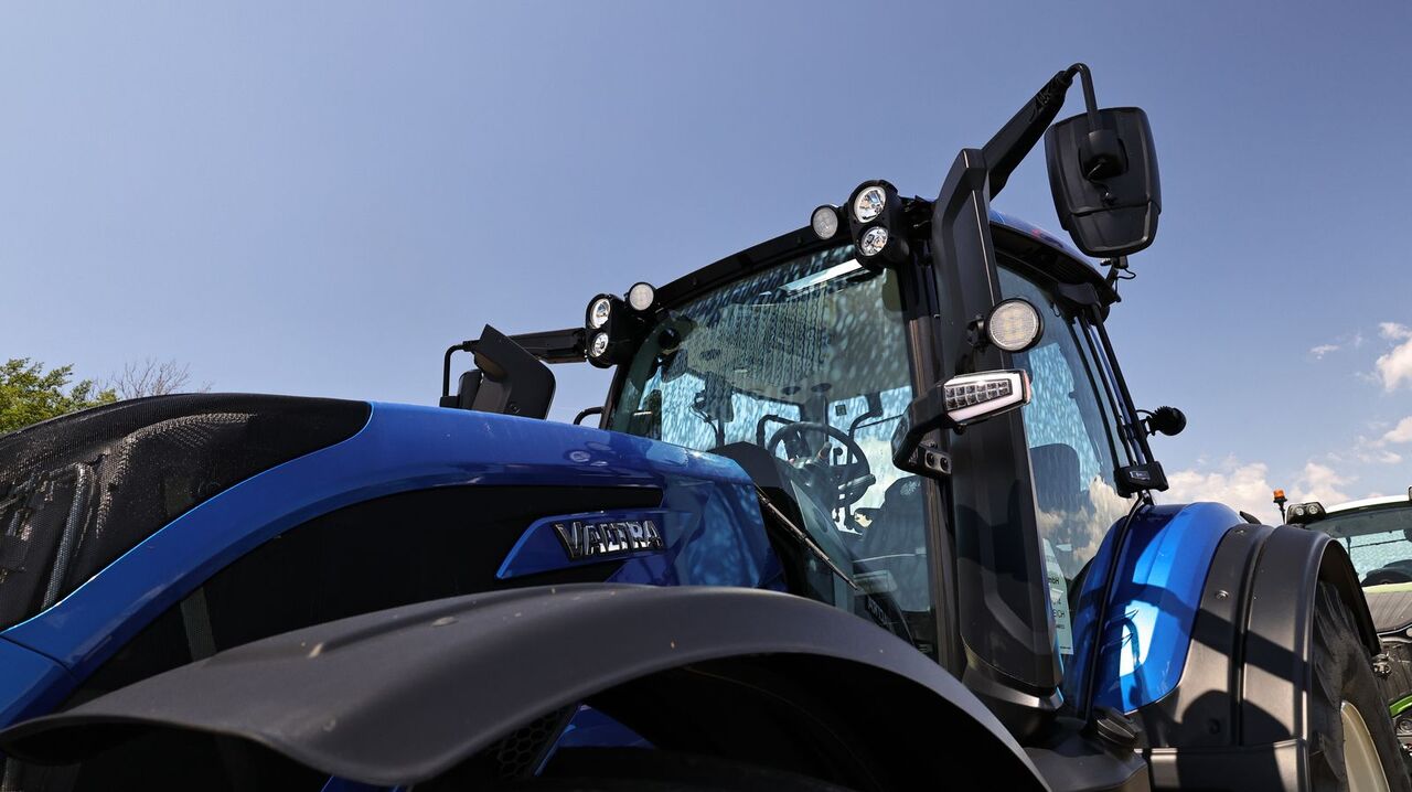 Traktor Valtra T175e Direct: obrázok 13 Traktor Valtra T175e Direct: obrázok 13