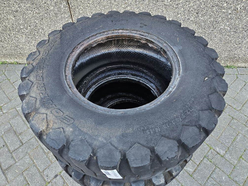 Ahlmann AL95-Titan 12.5/80-18-Tire/Reifen/Band - Pneumatiky a disky pre Stavebné stroje: obrázok 4 Ahlmann AL95-Titan 12.5/80-18-Tire/Reifen/Band - Pneumatiky a disky pre Stavebné stroje: obrázok 4