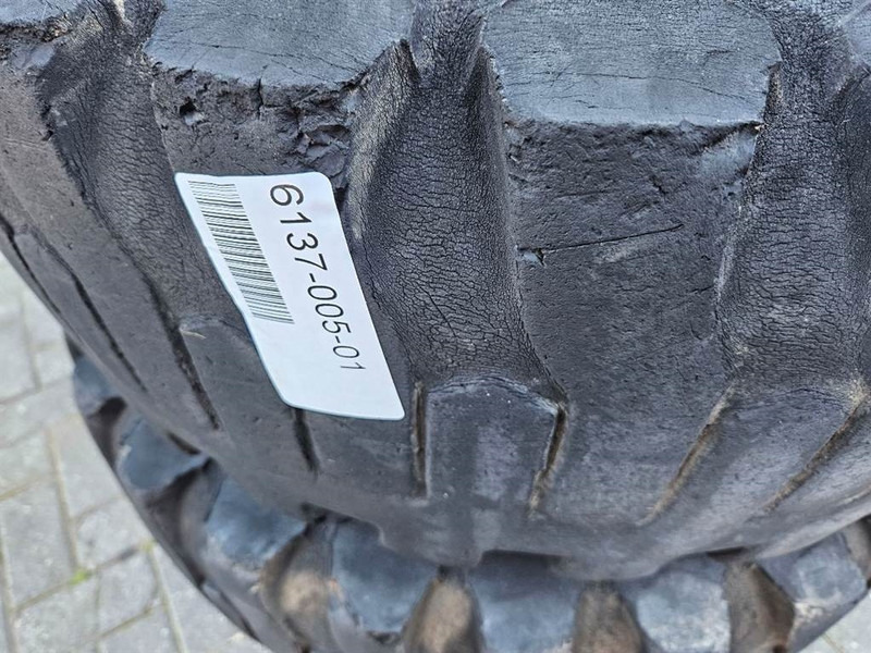 Ahlmann AL95-Titan 12.5/80-18-Tire/Reifen/Band - Pneumatiky a disky pre Stavebné stroje: obrázok 2 Ahlmann AL95-Titan 12.5/80-18-Tire/Reifen/Band - Pneumatiky a disky pre Stavebné stroje: obrázok 2