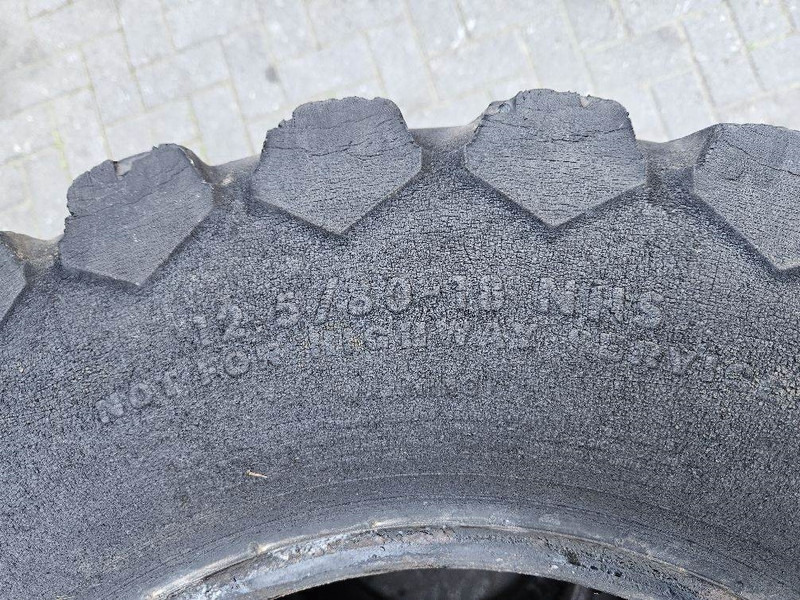Ahlmann AL95-Titan 12.5/80-18-Tire/Reifen/Band - Pneumatiky a disky pre Stavebné stroje: obrázok 5 Ahlmann AL95-Titan 12.5/80-18-Tire/Reifen/Band - Pneumatiky a disky pre Stavebné stroje: obrázok 5