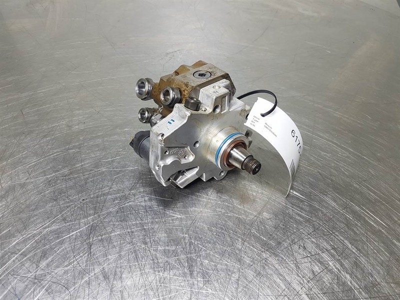 Bosch 5801633945-Fuel pump/Kraftstoffpumpe/Brandstofpomp - Motor a diely pre Stavebné stroje: obrázok 1 Bosch 5801633945-Fuel pump/Kraftstoffpumpe/Brandstofpomp - Motor a diely pre Stavebné stroje: obrázok 1
