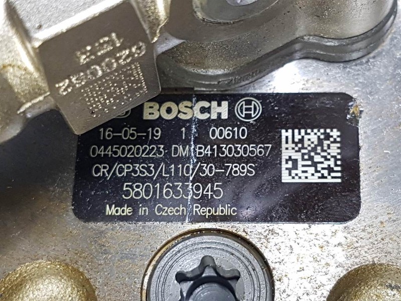 Bosch 5801633945-Fuel pump/Kraftstoffpumpe/Brandstofpomp - Motor a diely pre Stavebné stroje: obrázok 5 Bosch 5801633945-Fuel pump/Kraftstoffpumpe/Brandstofpomp - Motor a diely pre Stavebné stroje: obrázok 5