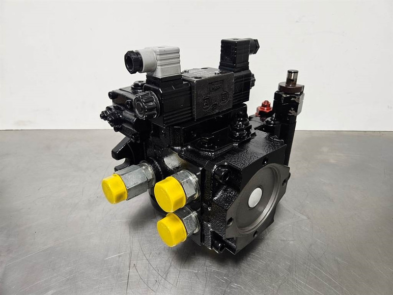 Giant 451T-Bondioli& Pavesi M4PV28-28-Drive pump/Rijpomp - Hydraulika pre Stavebné stroje: obrázok 5 Giant 451T-Bondioli& Pavesi M4PV28-28-Drive pump/Rijpomp - Hydraulika pre Stavebné stroje: obrázok 5