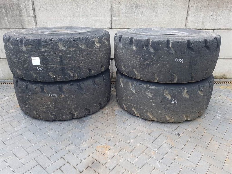 Goodyear 23.5-25 - Tyre/Reifen/Band - Pneumatika pre Stavebné stroje: obrázok 1 Goodyear 23.5-25 - Tyre/Reifen/Band - Pneumatika pre Stavebné stroje: obrázok 1