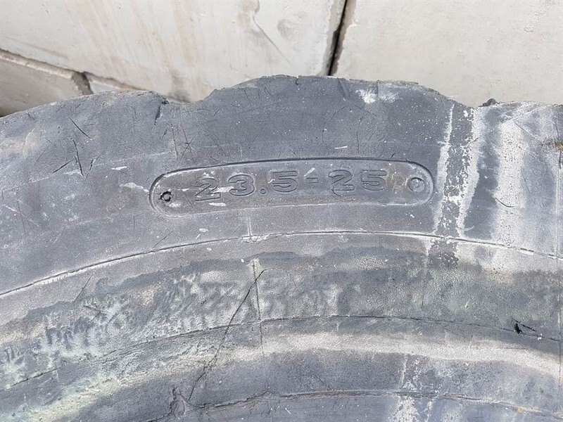Goodyear 23.5-25 - Tyre/Reifen/Band - Pneumatika pre Stavebné stroje: obrázok 4 Goodyear 23.5-25 - Tyre/Reifen/Band - Pneumatika pre Stavebné stroje: obrázok 4