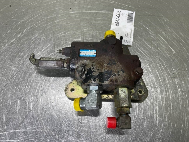 Hitachi ZW95LSD-Eaton 606-9207-002-Valve/Ventile/Ventiel - Hydraulika pre Stavebné stroje: obrázok 1 Hitachi ZW95LSD-Eaton 606-9207-002-Valve/Ventile/Ventiel - Hydraulika pre Stavebné stroje: obrázok 1