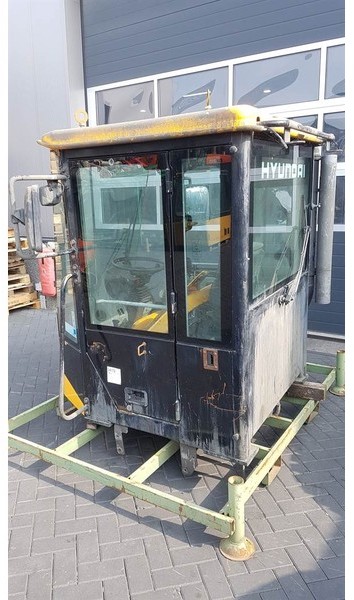 Hyundai HL 740 -7 - Cabin/Kabine/Cabine - Kabína a interiér pre Stavebné stroje: obrázok 4 Hyundai HL 740 -7 - Cabin/Kabine/Cabine - Kabína a interiér pre Stavebné stroje: obrázok 4