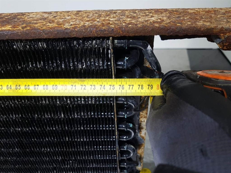 Hyundai HL760-9 - Airco condenser/Klimakondensator/Airco - Rám/ Podvozok: obrázok 4 Hyundai HL760-9 - Airco condenser/Klimakondensator/Airco - Rám/ Podvozok: obrázok 4