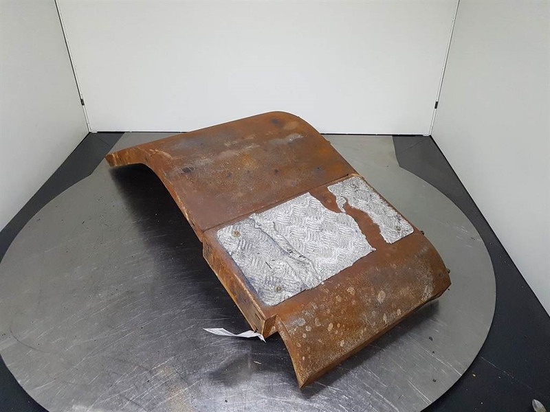 JCB 426E AGRI HT - Mud guard/Kotfluegel/Spatbord - Rám/ Podvozok pre Stavebné stroje: obrázok 1 JCB 426E AGRI HT - Mud guard/Kotfluegel/Spatbord - Rám/ Podvozok pre Stavebné stroje: obrázok 1