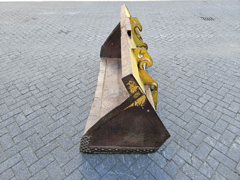 Kramer 512SL - Bucket/Schaufel/Dichte bak - Lyžica pre Stavebné stroje: obrázok 3 Kramer 512SL - Bucket/Schaufel/Dichte bak - Lyžica pre Stavebné stroje: obrázok 3