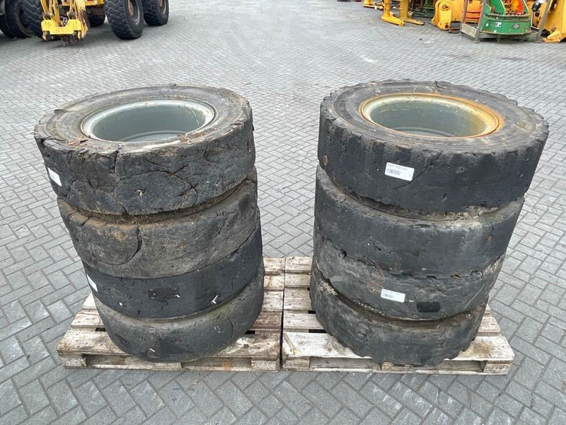 Liebherr 10.00-20 - Tire/Reifen/Band - Pneumatiky a disky pre Stavebné stroje: obrázok 1 Liebherr 10.00-20 - Tire/Reifen/Band - Pneumatiky a disky pre Stavebné stroje: obrázok 1