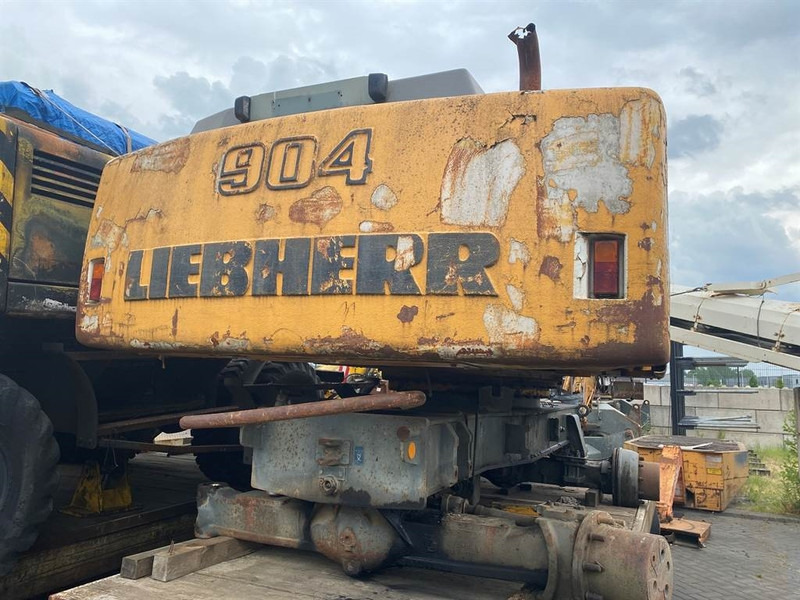 Liebherr A 904 (For parts) - Kolesové rýpadlo: obrázok 4 Liebherr A 904 (For parts) - Kolesové rýpadlo: obrázok 4