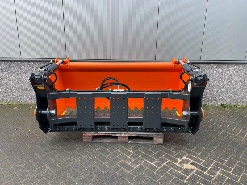 MAMMUT SC220M - Silage cutter/Silageschneider/Kuilhapper - Stroj na silážovanie: obrázok 3 MAMMUT SC220M - Silage cutter/Silageschneider/Kuilhapper - Stroj na silážovanie: obrázok 3