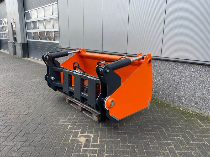 MAMMUT SC220M - Silage cutter/Silageschneider/Kuilhapper - Stroj na silážovanie: obrázok 5 MAMMUT SC220M - Silage cutter/Silageschneider/Kuilhapper - Stroj na silážovanie: obrázok 5