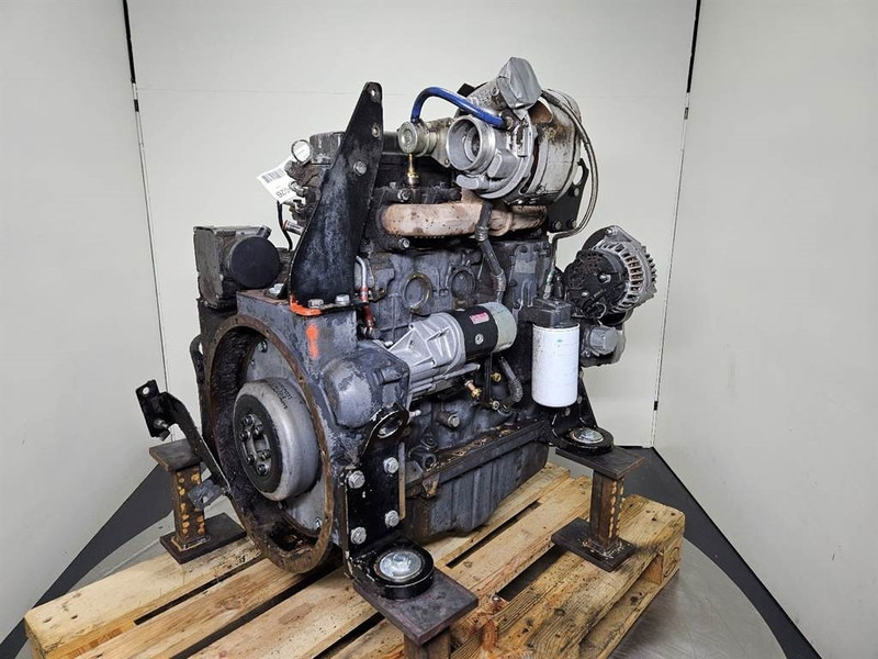 New Holland W110C-FPT F4HFE413J-Engine/Motor - Motor pre Stavebné stroje: obrázok 5 New Holland W110C-FPT F4HFE413J-Engine/Motor - Motor pre Stavebné stroje: obrázok 5