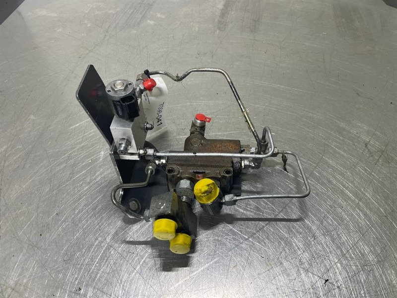 New Holland W110C - Priority valve/Prioritaetsventil - Hydraulika pre Stavebné stroje: obrázok 4 New Holland W110C - Priority valve/Prioritaetsventil - Hydraulika pre Stavebné stroje: obrázok 4