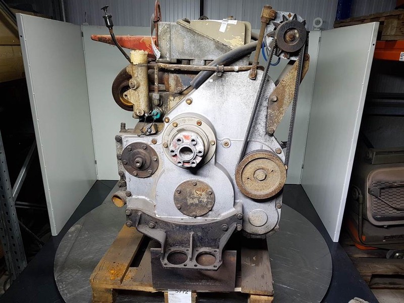 O & K L45-Cummins M11C250-Engine/Motor - Motor a diely pre Stavebné stroje: obrázok 5 O & K L45-Cummins M11C250-Engine/Motor - Motor a diely pre Stavebné stroje: obrázok 5