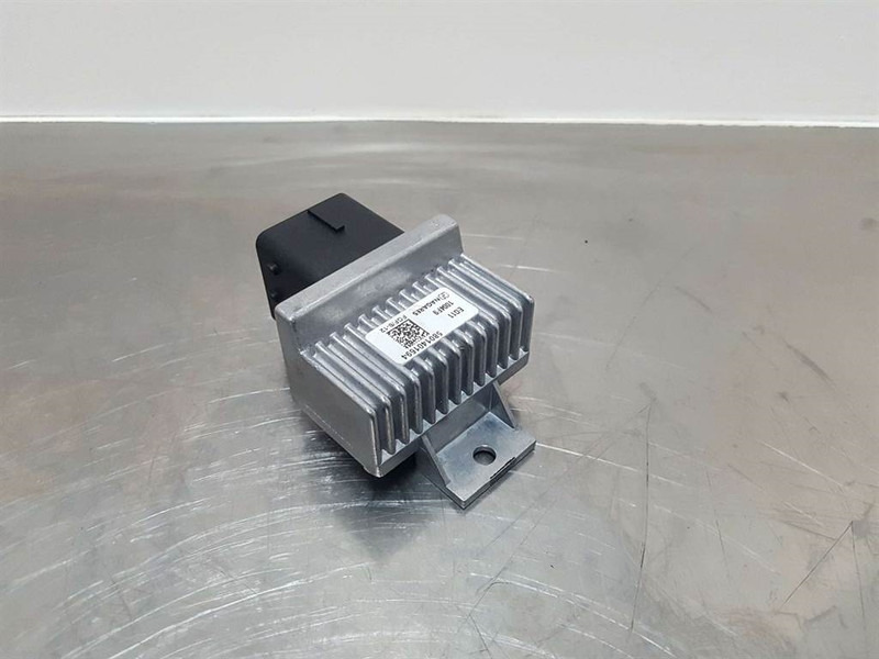 Perkins 854E-E34TA-5801401694-Relay/Relais/Glow plug - Elektrický systém pre Stavebné stroje: obrázok 1 Perkins 854E-E34TA-5801401694-Relay/Relais/Glow plug - Elektrický systém pre Stavebné stroje: obrázok 1