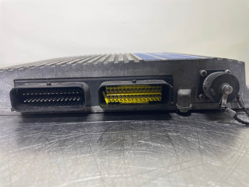 Poclain Smart Drive - ECU/Control box/Steuermodul - Elektrický systém pre Stavebné stroje: obrázok 2 Poclain Smart Drive - ECU/Control box/Steuermodul - Elektrický systém pre Stavebné stroje: obrázok 2