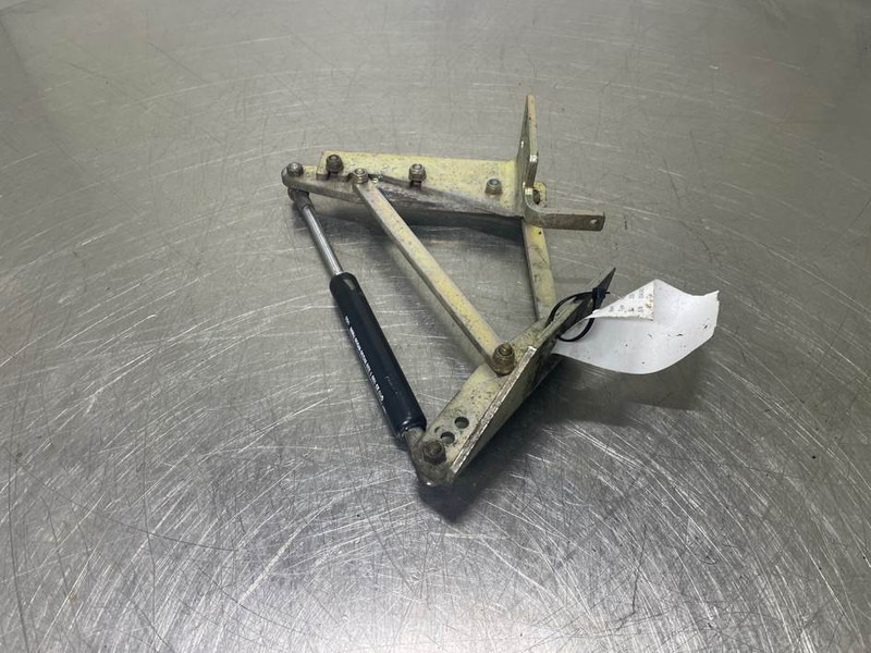 Schaeff SKL834-0451019030-Hinge right/Scharnier - Rám/ Podvozok pre Stavebné stroje: obrázok 2 Schaeff SKL834-0451019030-Hinge right/Scharnier - Rám/ Podvozok pre Stavebné stroje: obrázok 2
