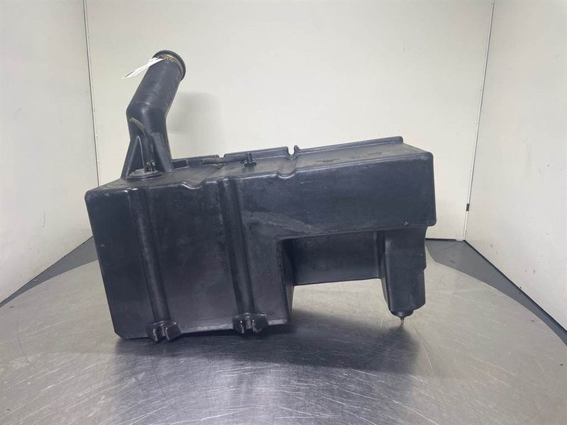 Schaeff SKL834-5267010034/6414014102-Fuel tank - Rám/ Podvozok pre Stavebné stroje: obrázok 3 Schaeff SKL834-5267010034/6414014102-Fuel tank - Rám/ Podvozok pre Stavebné stroje: obrázok 3