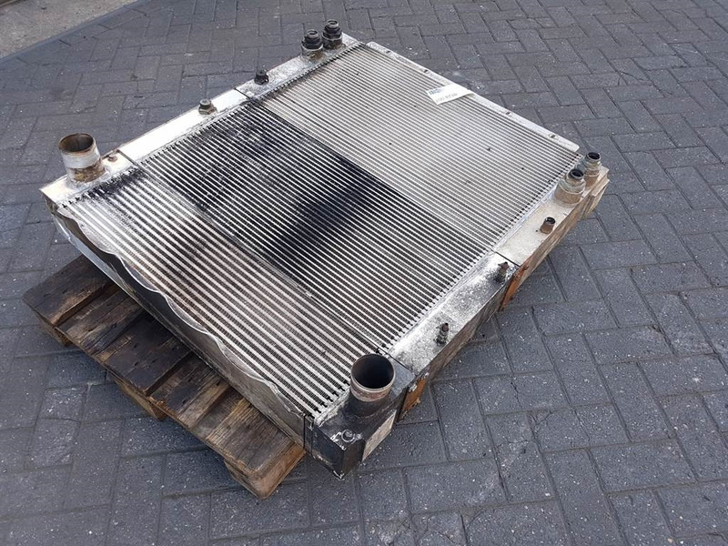 Sennebogen 818 - Cooler/Kühler/Koeler - Motor a diely pre Stavebné stroje: obrázok 3 Sennebogen 818 - Cooler/Kühler/Koeler - Motor a diely pre Stavebné stroje: obrázok 3