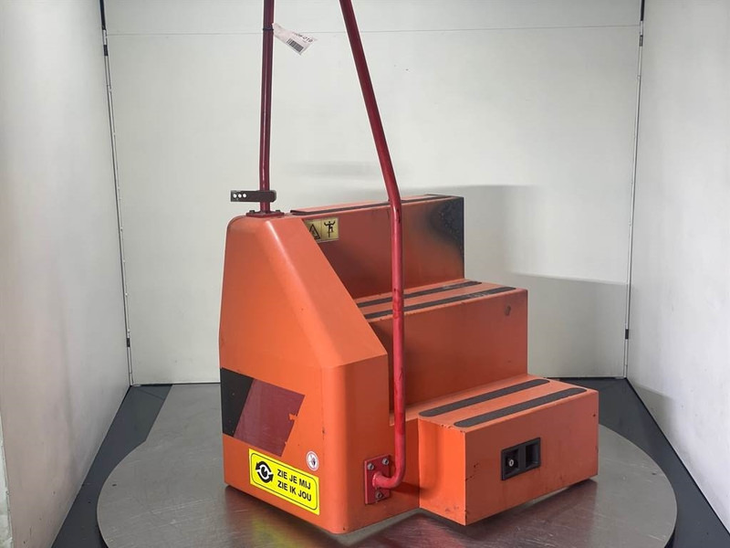 Terex TW150-6098793 / 6098792-Hood/Haube/Kap - Rám/ Podvozok pre Stavebné stroje: obrázok 4 Terex TW150-6098793 / 6098792-Hood/Haube/Kap - Rám/ Podvozok pre Stavebné stroje: obrázok 4