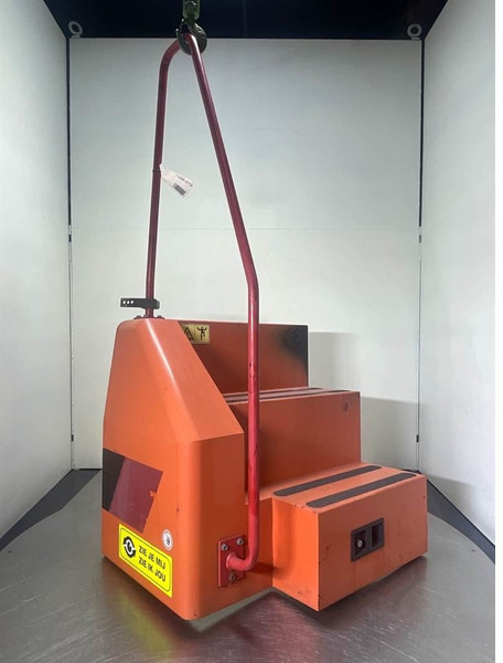 Terex TW150-6098793 / 6098792-Hood/Haube/Kap - Rám/ Podvozok pre Stavebné stroje: obrázok 1 Terex TW150-6098793 / 6098792-Hood/Haube/Kap - Rám/ Podvozok pre Stavebné stroje: obrázok 1